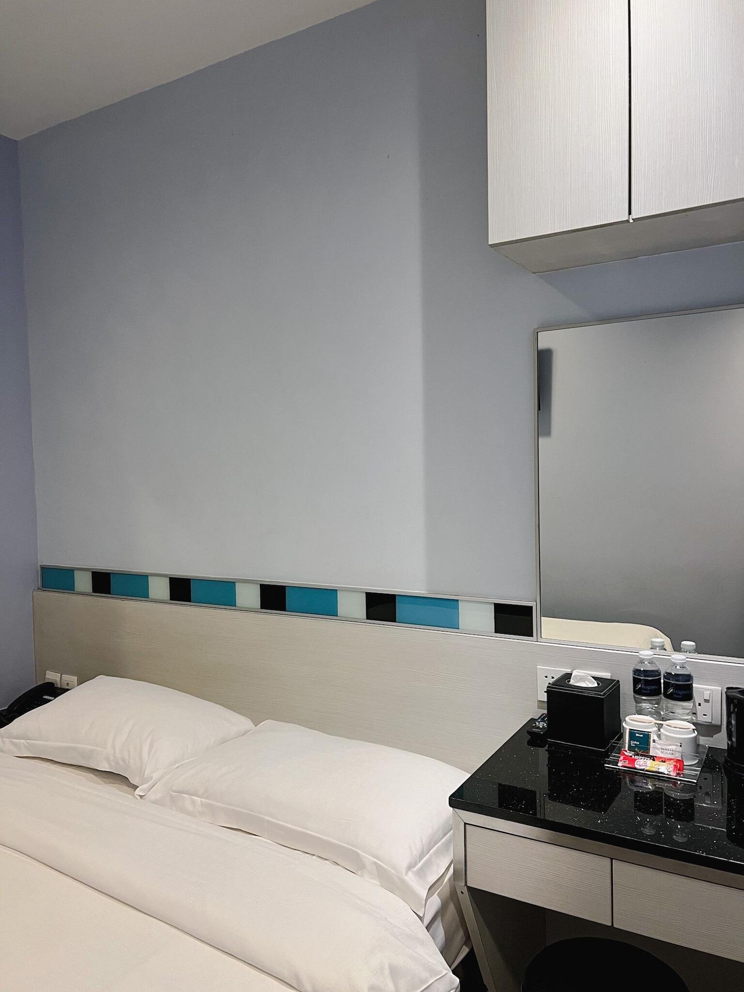 Fragrance Hotel - Lavender Сингапур Екстериор снимка