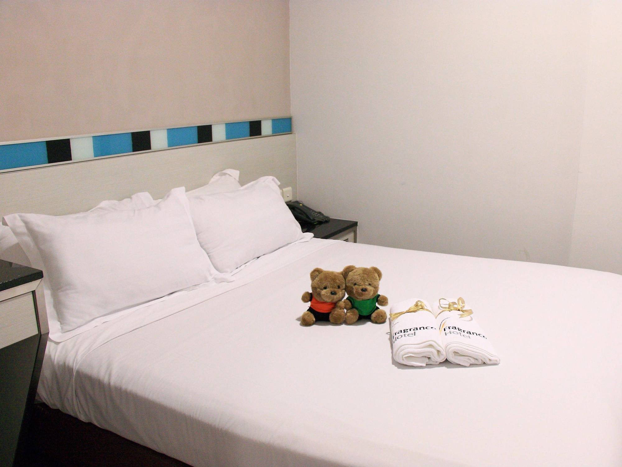 Fragrance Hotel - Lavender Сингапур Екстериор снимка