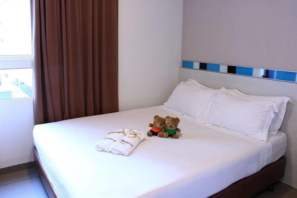 Fragrance Hotel - Lavender Сингапур Екстериор снимка